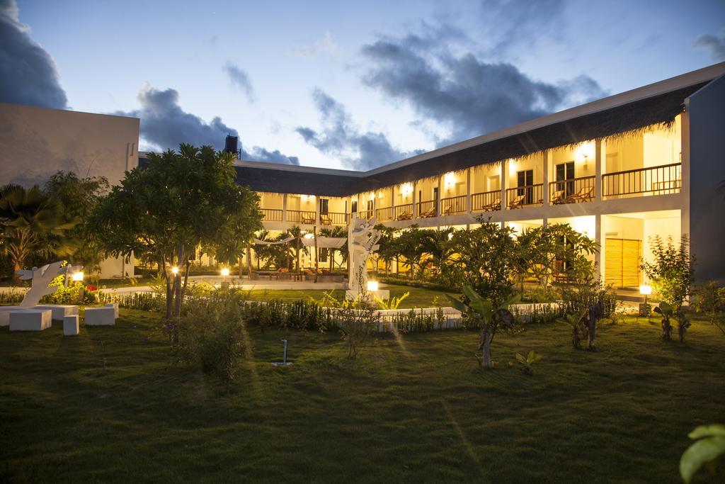 Amra Palace Gan  Exterior photo