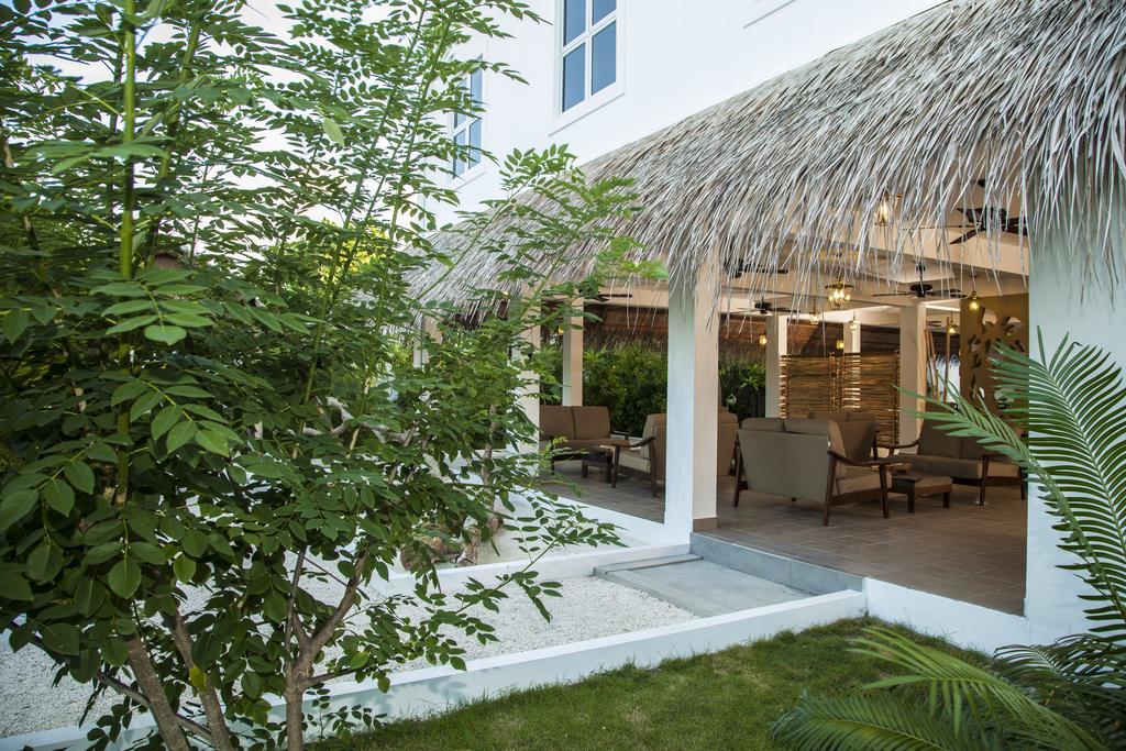 Amra Palace Gan  Exterior photo